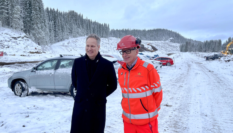 Slapp nyheten: Samferdselsminister, Jon-Ivar Nygård kom til Grane med nyheten om at E6 Helgeland nå kan sluttføres. Bård Nyland, prosjektleder E6 Helgeland, er veldig glad for avgjørelsen.