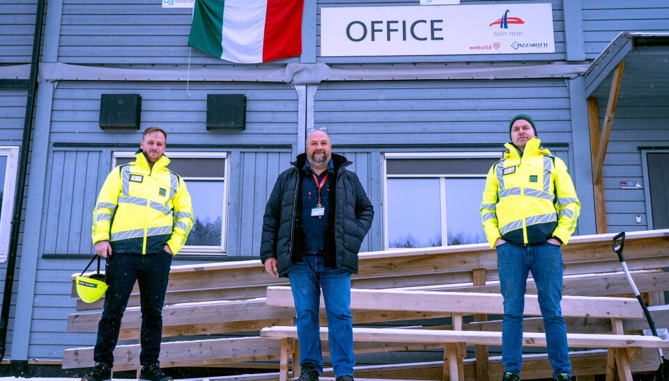 Fra venstre: Marius Karlsen Johansen (salgsleder Rental Group Machine), Sergio Giampa (deputy procurement partner Sa.Pi NOR) og Espen Mamen (salgsleder Rental Group Ekspert).