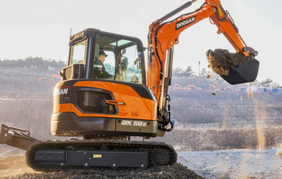 Nye Doosan DX50Z-7.
