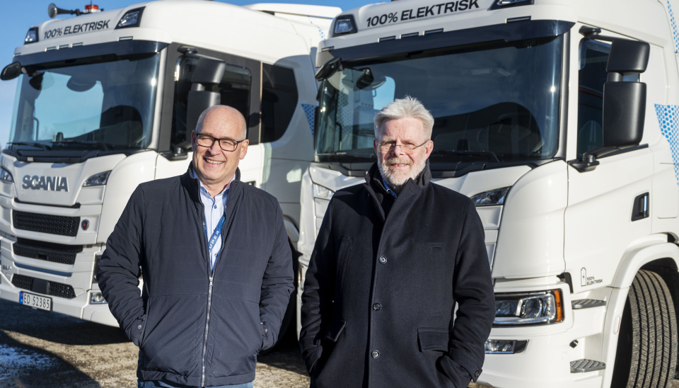 ENDRING: John Lauvstad (t.v.) og Frode Neteland i Scania opplever at ting endrer seg fort, både for dem som produsent og for deres kunder.