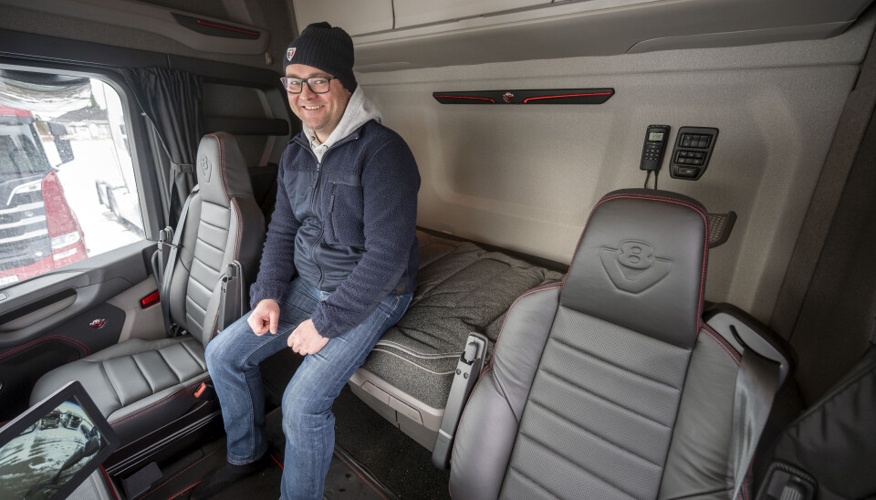 ROMSLIG: Bilen som produkttekniker Vidar Lehne i Scania har spesifisert, er en av aller første førseriebilene med den større hytta.