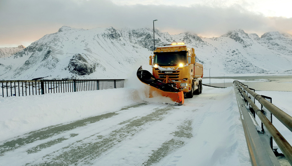 Den nye kontrakten omfatter drift av riksveiene både sommer og vinter.
