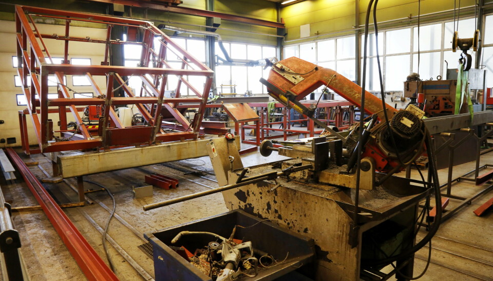 ARBEIDSPLATTFORMER: En liten spesialitet som Mesta startet med i 2006 og som er blitt med over i Bulder-systemet: Produksjon av arbeidsplattformer for bruk på hjullastere.