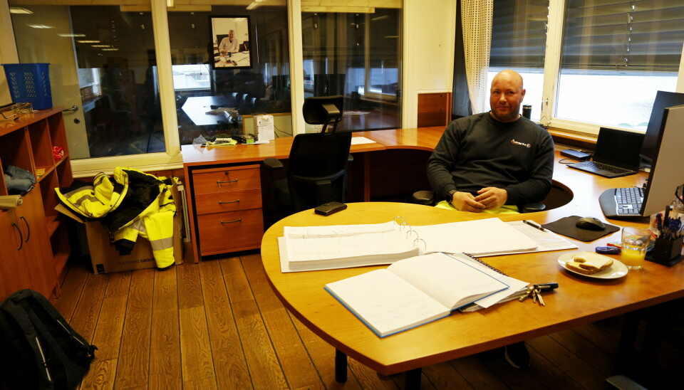 NYANSATT: Jørn Are Hansen fra Sortland er nyansatt i Anlegg Øst Entreprenør. Her i lokalene entreprenøren leier.