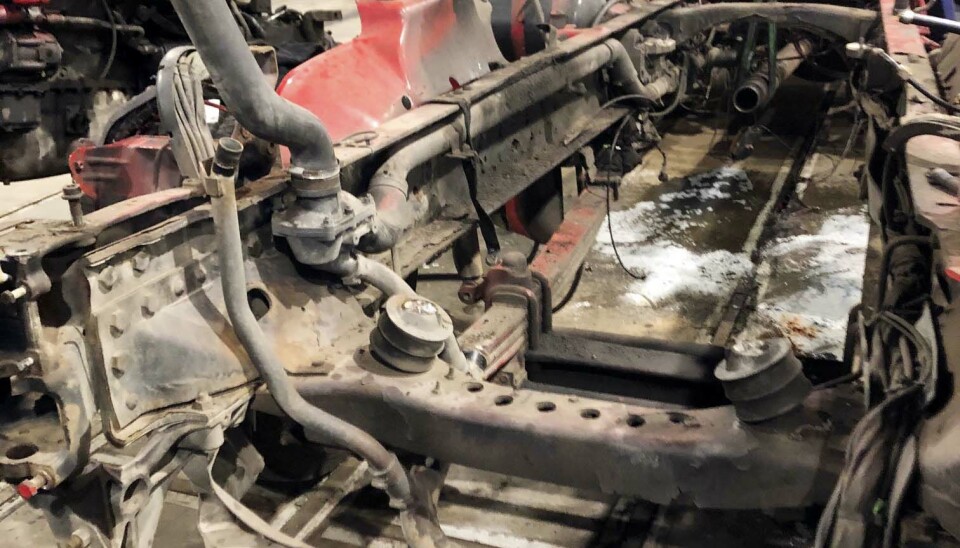 LUKKET NED: Snutebilen ble plukket helt fra hverandre før den møysommelige restaureringen startet.