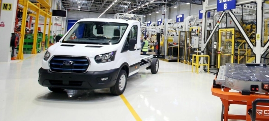 Nye Ford E-Transit på vei til kunder - masseproduksjonen er startet