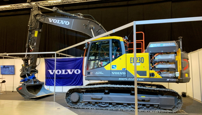 Volvo Maskin har med seg en elektrisk stor gravemaskin, Volvo EC230 Electric, til Vei og Anlegg. Den sto også utstilt på Arctic Entrepreneur på Gardermoen i april.