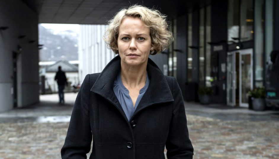 Konkurransedirektør Tina Søreide er bekymret for at enkelte markedsaktører utnytter krisesituasjonen til å signalisere høyere priser i håp om at konkurrenter følger etter for på denne måten å sikre høyere profitt.