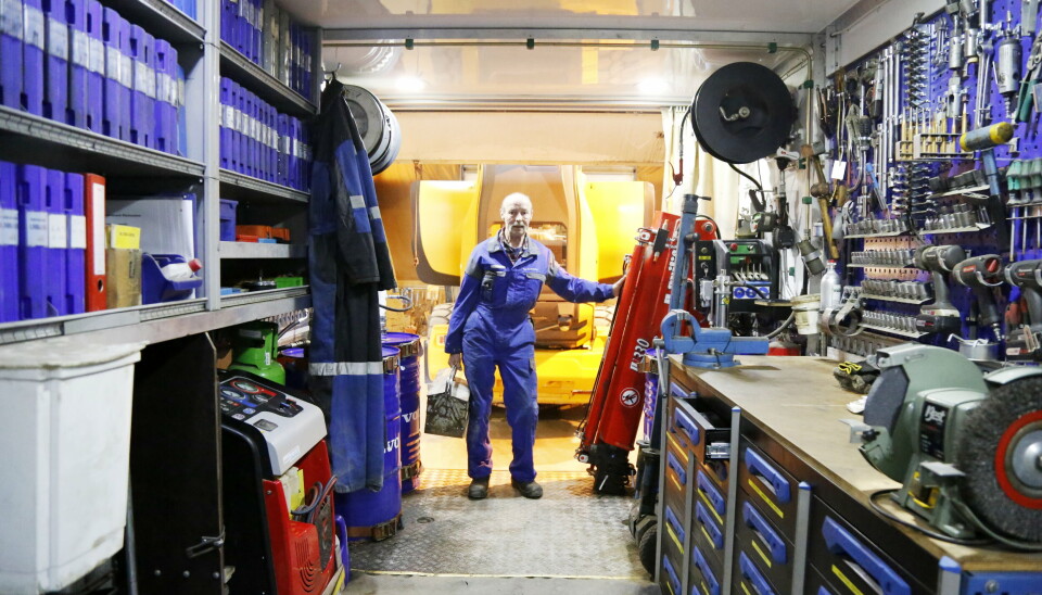 KONTROLL: Birkeland har selv innredet de tre siste servicebilene han har hatt. Det krevet nøyaktig planlegging, og han bruker ca. 250 timer på å innrede en bil.