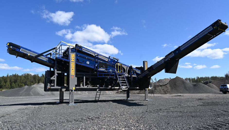 Nye SH 1202 fra Maskin Mekano kan blant annet flyttes med krokbil. Siktestasjonen har elektrisk drift.