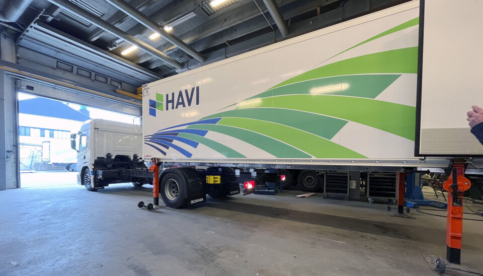 KLARE: Slik så det ut før skapene ble løftet på plass på chassiene. Foto: Schmitz Cargobull.S