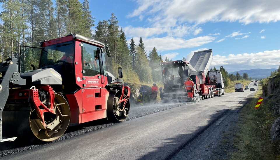 KLIMAVENNLIG ASFALT: Fra E24 i Meråker. Foto: Ellinor Hansen