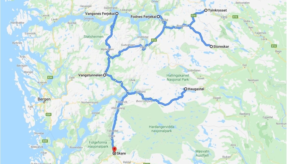 Riksveiene som kontrakten gjelder er markert med blått.