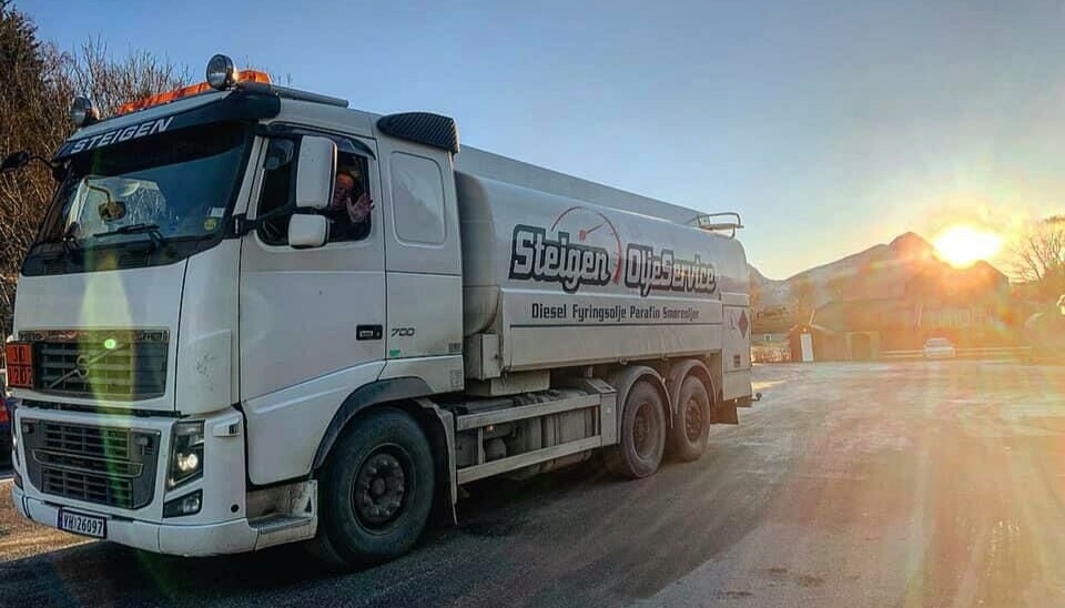 Steigen Oljeservice AS søker tankbilsjåfør i 100% fast stilling
