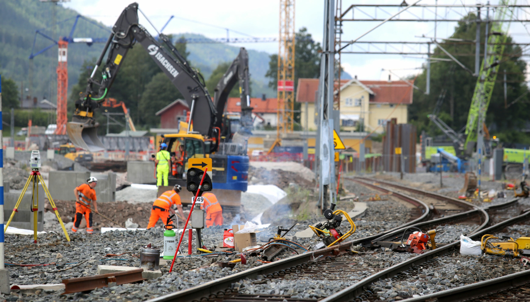 Illustrasjonsbilde av anleggsarbeid - sommeren 2021 ved Drammen stasjon.