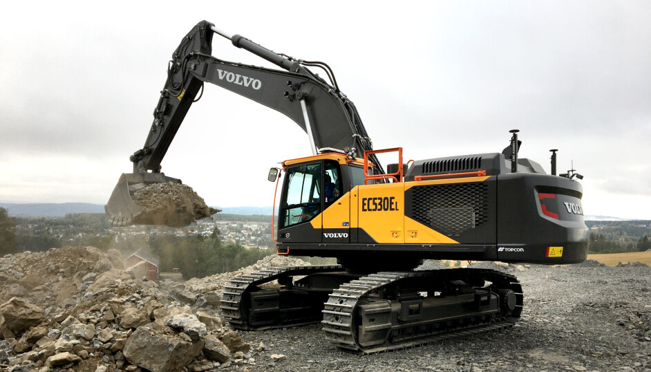 Volvo Maskin stiller blant annet med en Volvo EC530EL på Vei og Anlegg.
