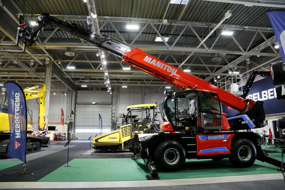 STOR NYHET: Manitou MRT2660E på standen til Hesselberg Maskin AS på Vei og Anlegg. Denne er ikke vist på messe før, men maskinen regnes fortsatt som en prototype.