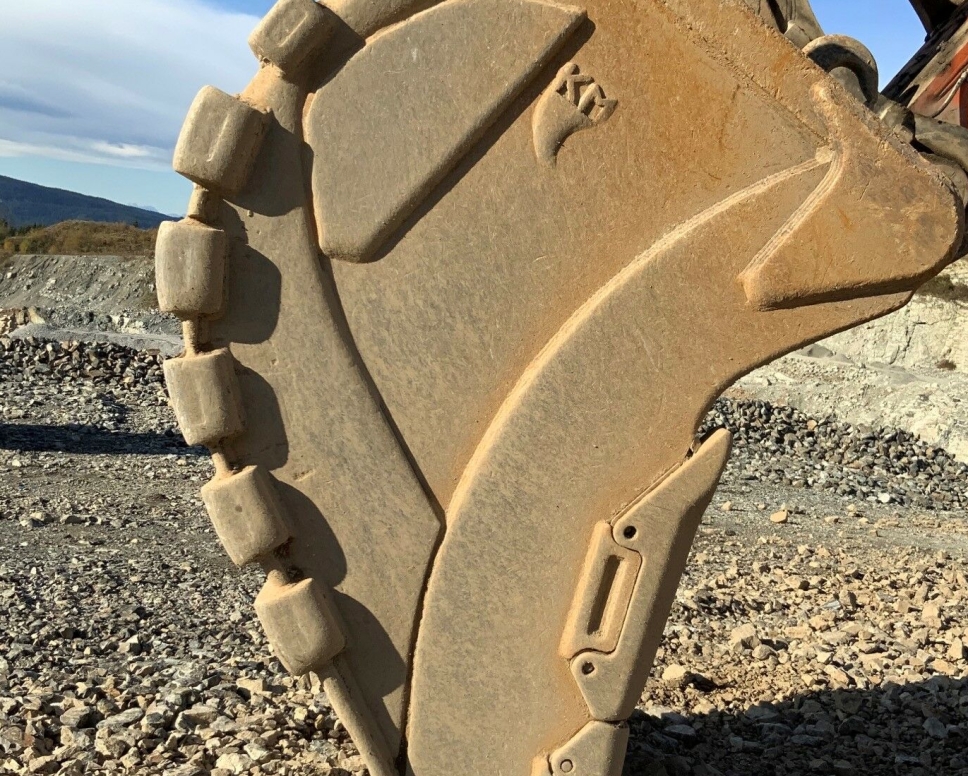 KVX skuffehjørner med 120 mm mellomrom.