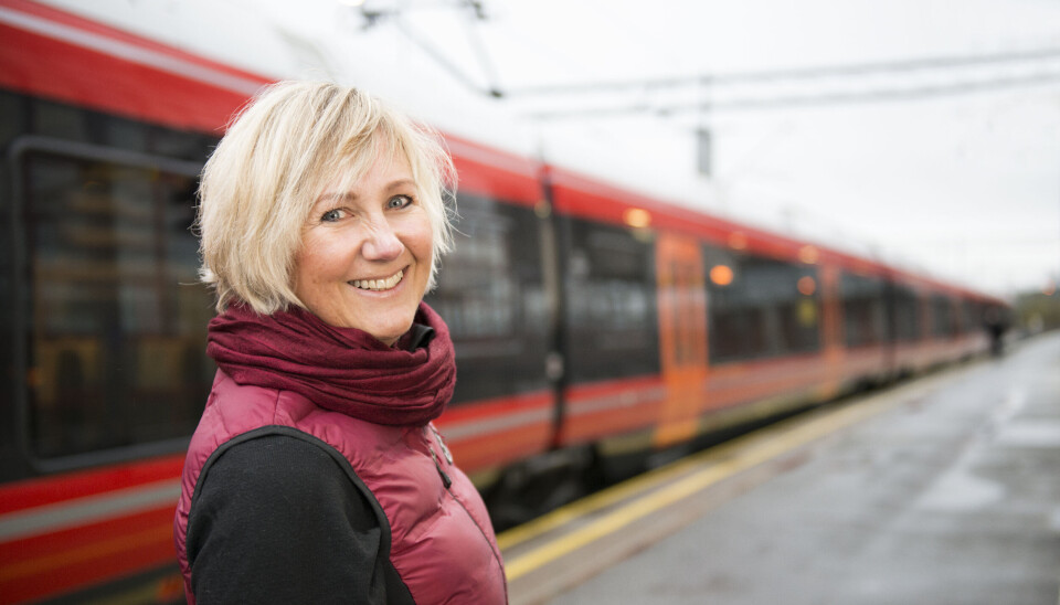 - Miljøsertifisering av alle kommende prosjekter er et stort steg i riktig retning. Dette blir et verktøy som hjelper oss til å bli mer klimavennlige, sier Stine Undrum, konserndirektør for Bane Nors utbyggingsdivisjon.