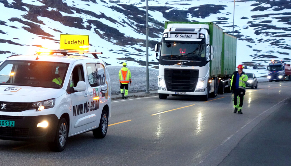 I sommer blir det igjen kolonnekjøring med ledebil på E134 Haukelifjell.