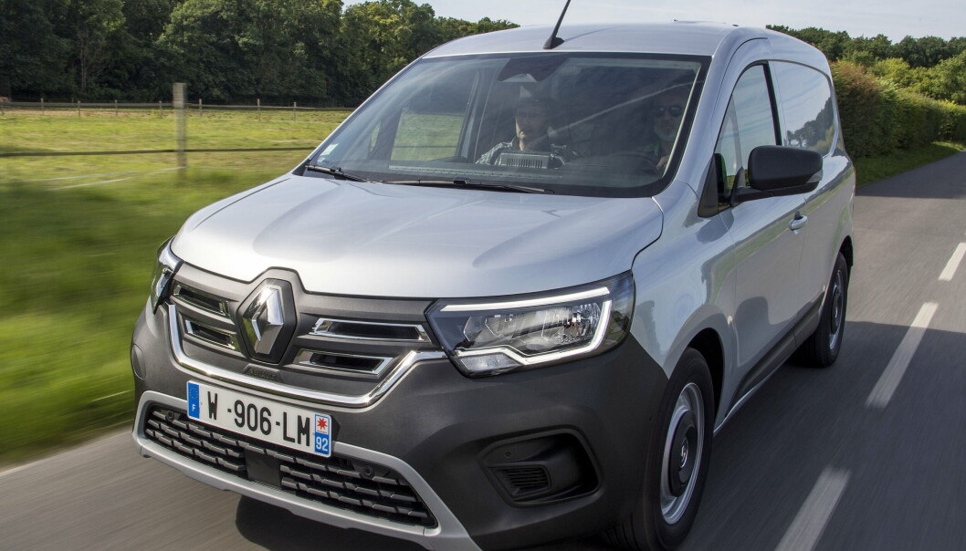 KLASSELEDENDE: I sommer kommer de første eksemplarene av nye Renault Kangoo E-Tech til Norge med bedre rekkevidde og større motor. KLASSELEDENDE: I sommer kommer de første eksemplarene av nye Renault Kangoo E-Tech til Norge med bedre rekkevidde og større motor.
