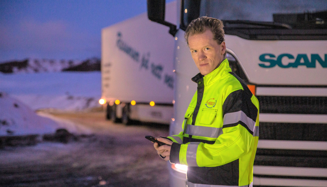 Nå er smarttelefonen blitt enda viktigere for yrkessjåfører: Statens vegvesen lanserer appen Vegvesen trafikk og en ruteplanlegger for store og tunge kjøretøy.