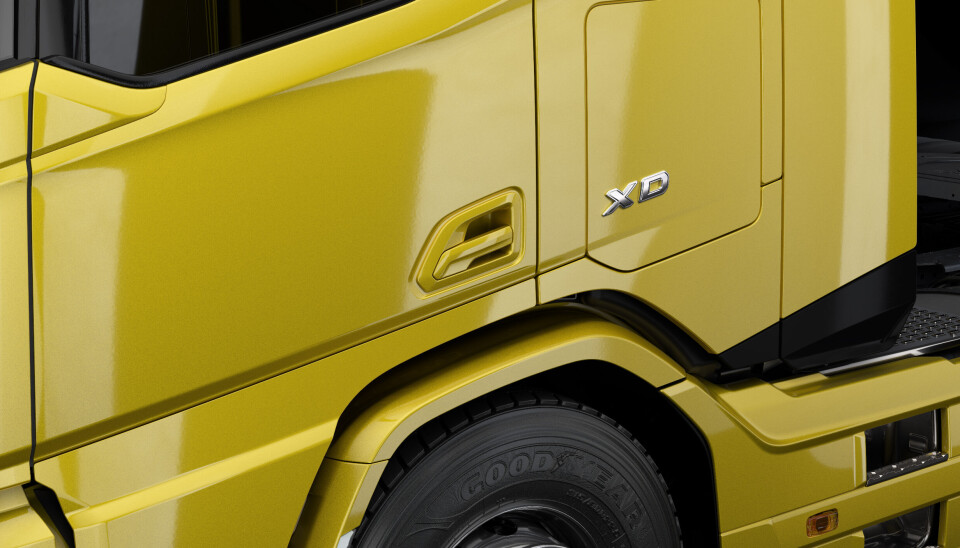 DAF annonserer at den nye generasjonen DAF XD skal avdukes på IAA i september. Du har sendt ut dette hemmelighetsfulle bildet til pressen. DAF annonserer at den nye generasjonen DAF XD skal avdukes på IAA i september. Du har sendt ut dette hemmelighetsfulle bildet til pressen.