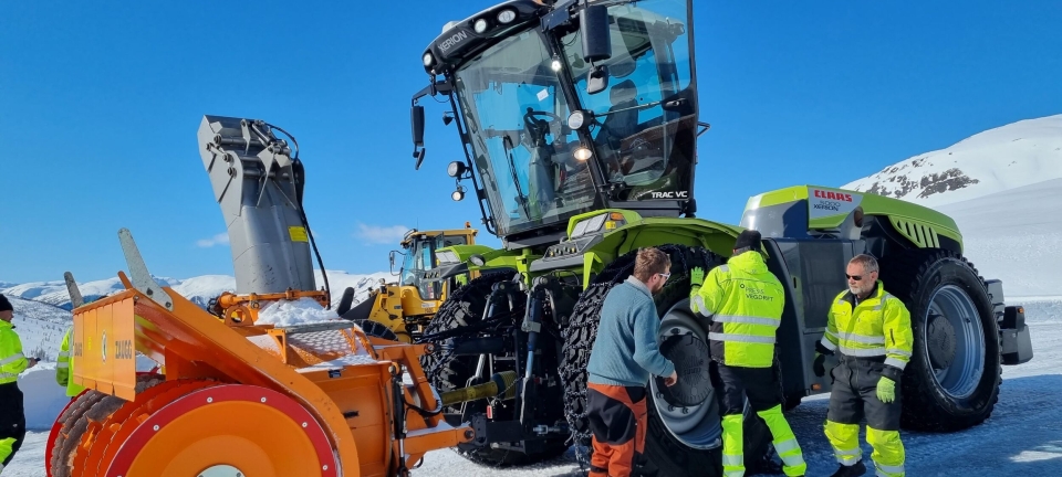 Kjøpte fire Claas Xerion til veidrift