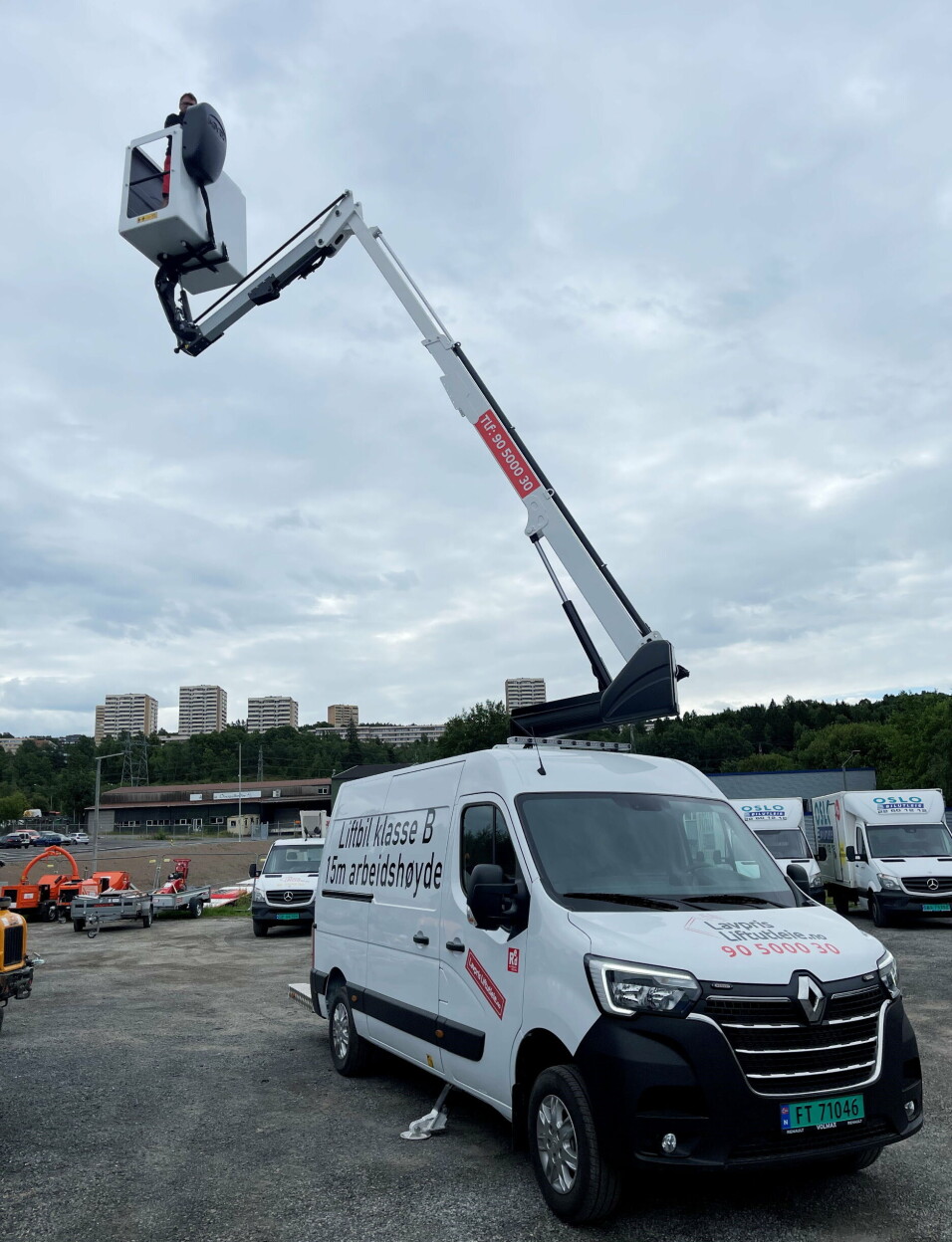 GOD UTSIKT: Bilen med både godt utskyt i høyden og utlegg.