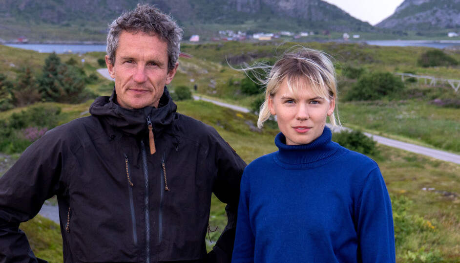 Naturvernforbundet og Natur og Ungdom saksøker staten for å tillate dumping av opptil 250 millioner tonn gruveavfall i Førdefjorden. Truls Gulowsen, leder i Naturvernforbundet, og Gina Gylver, leder i Natur og Ungdom skal samarbeide om stevningen. Bildet er fra Natur og Ungdoms sommerleir på Træna i Nordland nå i juli.
