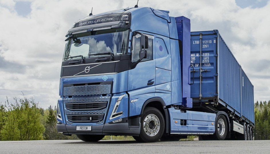 Volvo Trucks skal teste hydrogenteknologi på lastebiler i Spania og Sverige. Danske Everfuel skal bidra med mobile fyllestasjoner.