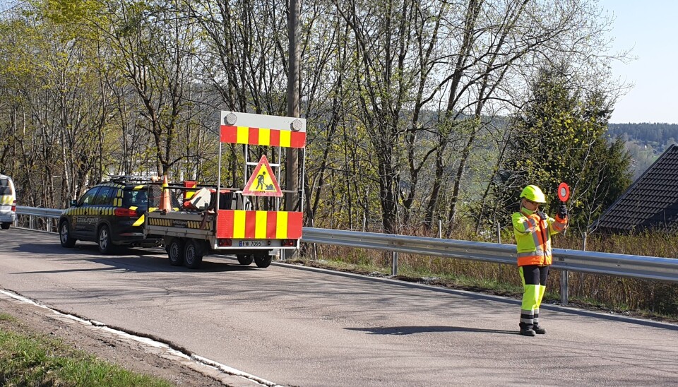 - Vi ønsker at alle skal komme seg trygt hjem, både trafikantene og dem som jobber ute på veien, sier Geirr Tangstad-Holdal, daglig leder i TSF.