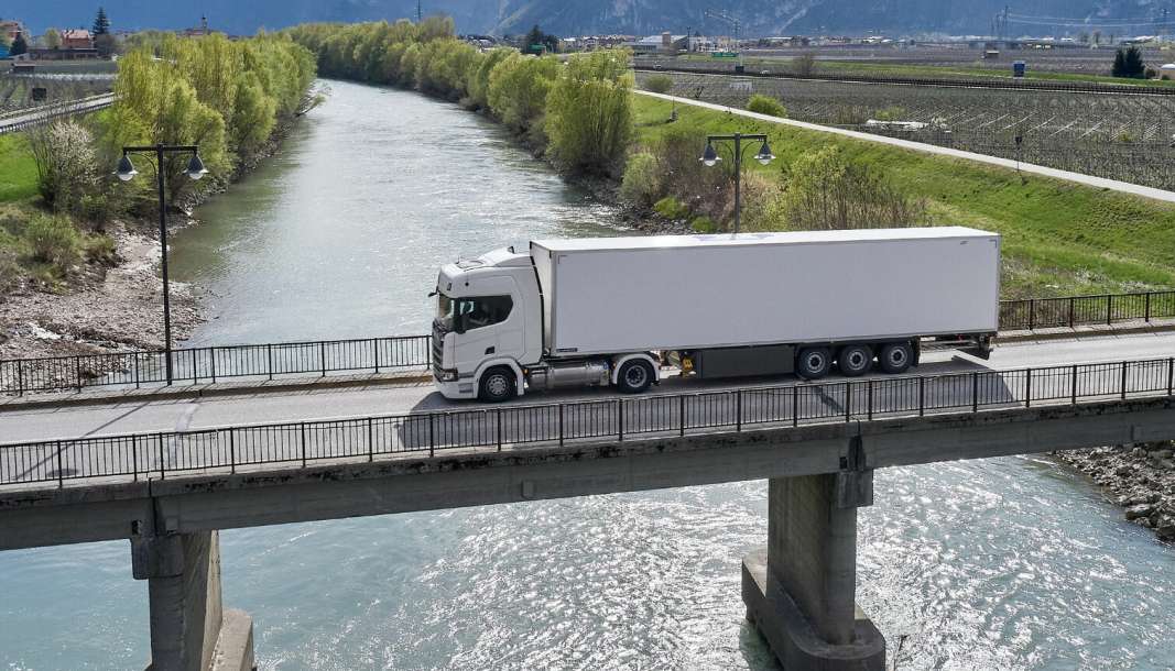 Med nye gassmotorer skal Scania gjøre det lett å kutte utslipp fra langtransport.