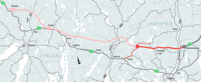 Den omkring ti kilometer lange strekningen fra Mandalskrysset til Blørstad lyses ut til våren.