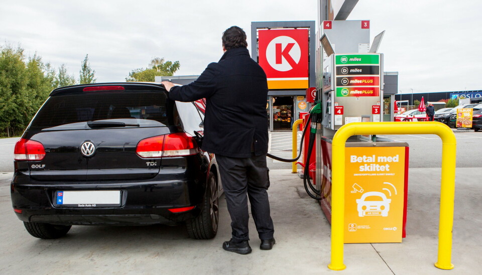 BETALER MED SKILTET. Circle K Norge lanserer «EasyFuel»-løsningen sin ved 237 stasjoner over hele landet.
