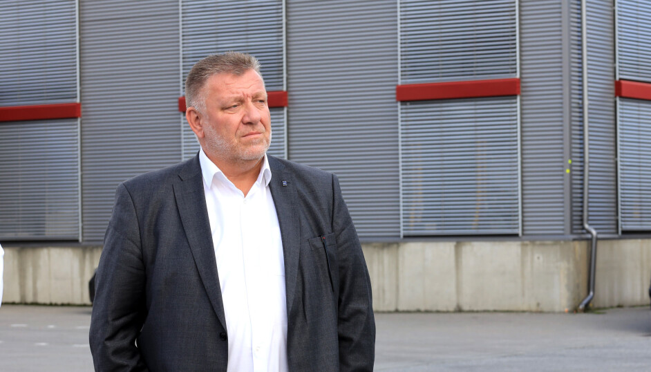 - Dagens budsjett viser bare hvor lite interessert regjeringen er i å satse på norske arbeidsplasser langs veiene i vårt langstrakte land, sier adm. direktør i Norges Lastebileier-Forbund, Geir A. Mo.