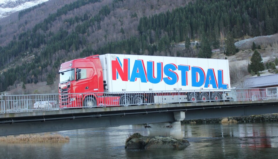 Naustdal Transport AS søker lastebilsjåfør