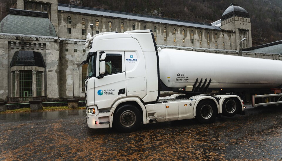 Øverland Transport frakter flytende gass for Nippon Gases i Norge. Øverland Transport frakter flytende gass for Nippon Gases i Norge.