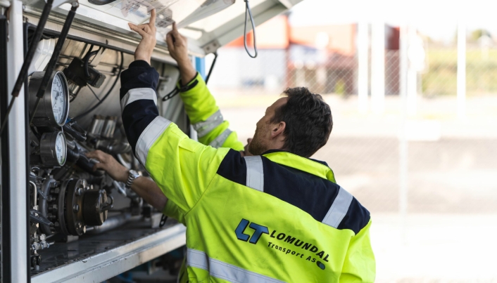 Både Lomundal Transport og Øverland Transport har lang erfaring med transport av flytende gass.