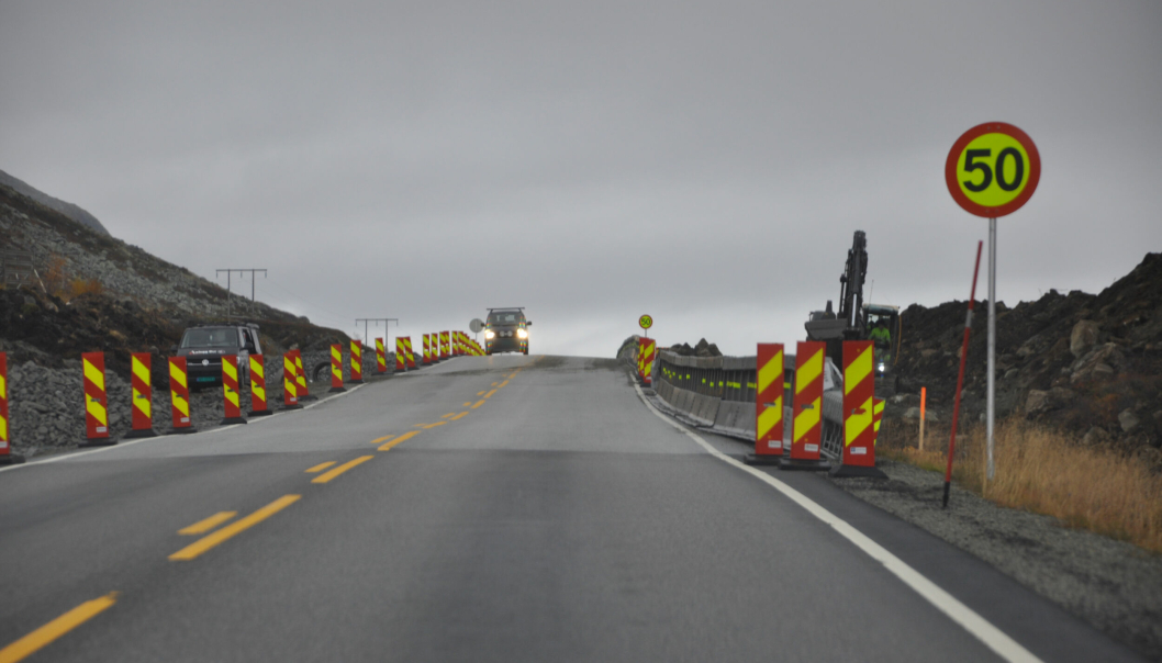 Det er nedsatt fartsgrense til 50 km/t på Hemsedalsfjellet på grunn av veiarbeid.