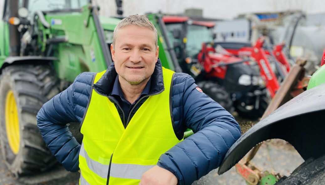 ØKT AKTIVTET: Tor Helge Uglum er salgssjef for Felleskjøpet Agri Bruktsenter på Kløfta. Han opplever stadig økende aktivitet på bruktmarkedet til samvirkekonsernet. Foto: Felleskjøpet Agri ØKT AKTIVTET: Tor Helge Uglum er salgssjef for Felleskjøpet Agri Bruktsenter på Kløfta. Han opplever stadig økende aktivitet på bruktmarkedet til samvirkekonsernet. Foto: Felleskjøpet Agri