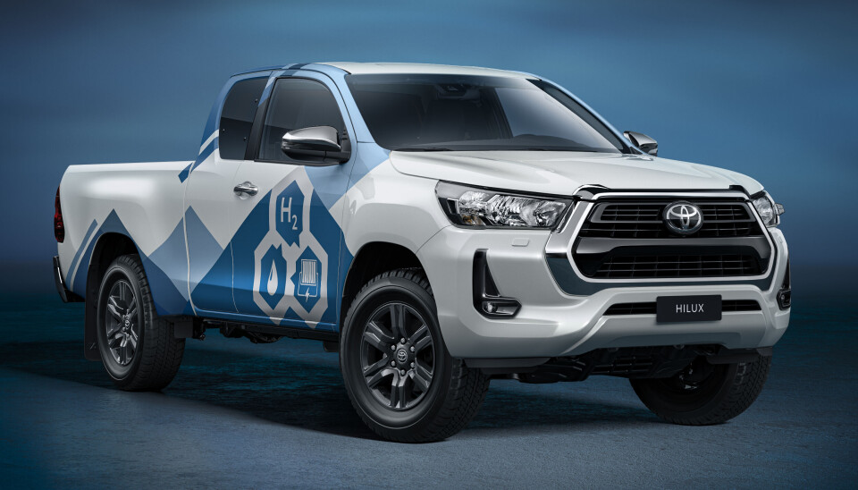 En slik Toyota Hilux pickup drevet med brenselceller skal nå utvikles i Storbritannia.