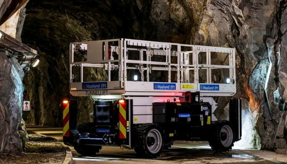 KOMMER: Den elektriske terrenggående plattformliften er klar fra andre kvartal 2023.