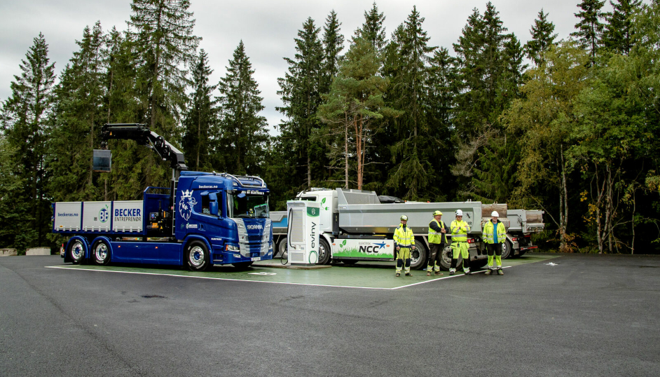 I høst åpnet Feiring en fyllestasjon for biogass og hurtigladestasjon for el-lastebiler på sitt anlegg i Lørenskog. Det hadde de ikke gjort hvis de hadde visst det de nå vet om kostnadsbildet, ifølge Knut Harald Ollendorf som er fungerende konsernsjef i Feiring.