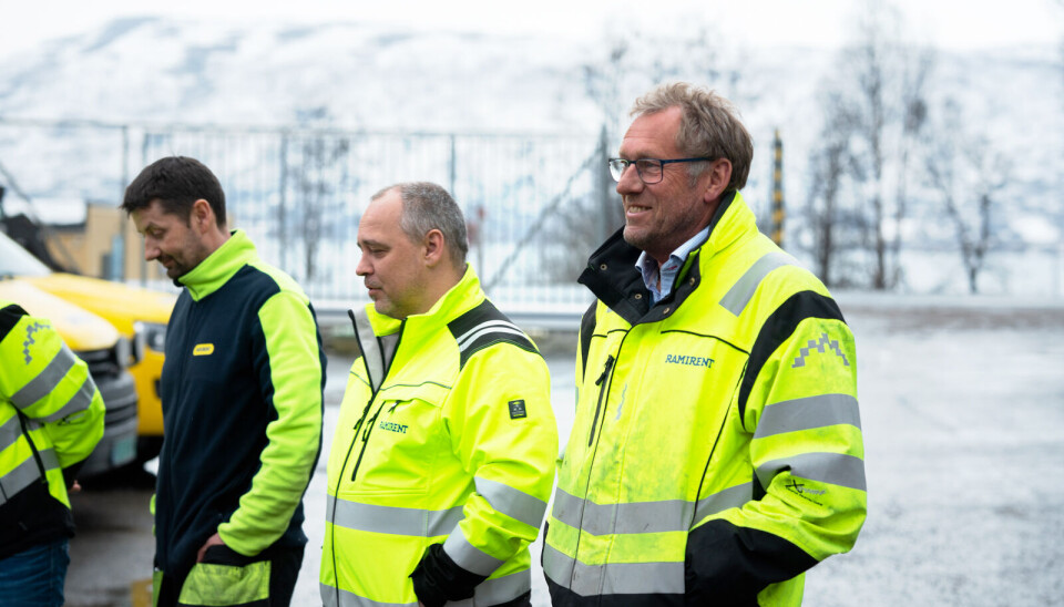 Magnar Uvsløkk, Teamleder Salg MidtNord Ramirent, Tromsø (t.h), og hans kollegaer ser frem til å fortsette å jobbe med prosjekter i Harstad-området.