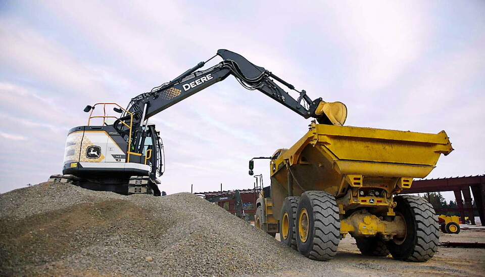FØRSTE: John Deere har presentert sin første elektriske gravemaskin, og uten at detaljene er presentert så er det klart at dette ikke er en minigraver.