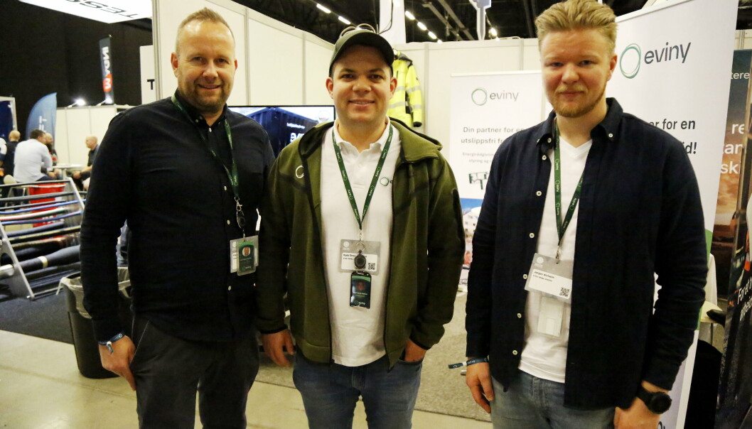 SATSER: Eviny Mobil Energi på plass på Arctic med Frank Roger Brakstad (f.v.), Kjetil Strand Solheim og Jørgen Alvheim. SATSER: Eviny Mobil Energi på plass på Arctic med Frank Roger Brakstad (f.v.), Kjetil Strand Solheim og Jørgen Alvheim.