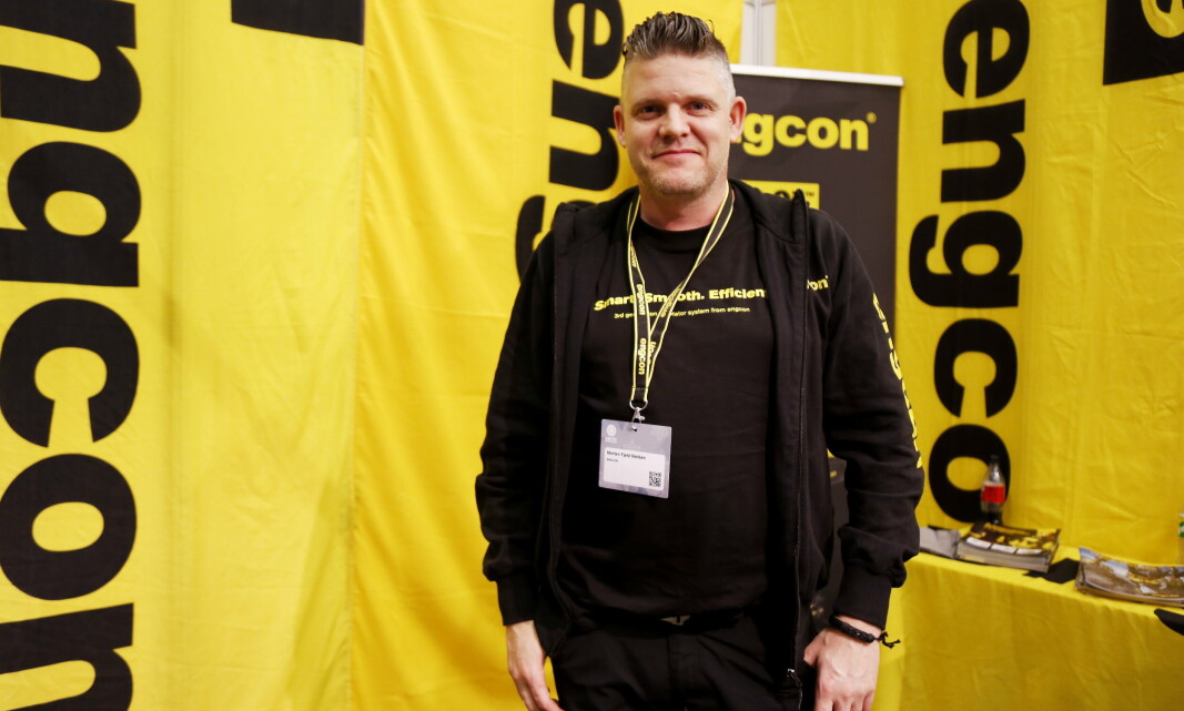 PÅ PLASS: Både på Arctic Entrepreneur som her, men også i nye lokaler for Engcon Norway AS og salgssjef Morten Fjeld Nielsen. PÅ PLASS: Både på Arctic Entrepreneur som her, men også i nye lokaler for Engcon Norway AS og salgssjef Morten Fjeld Nielsen.