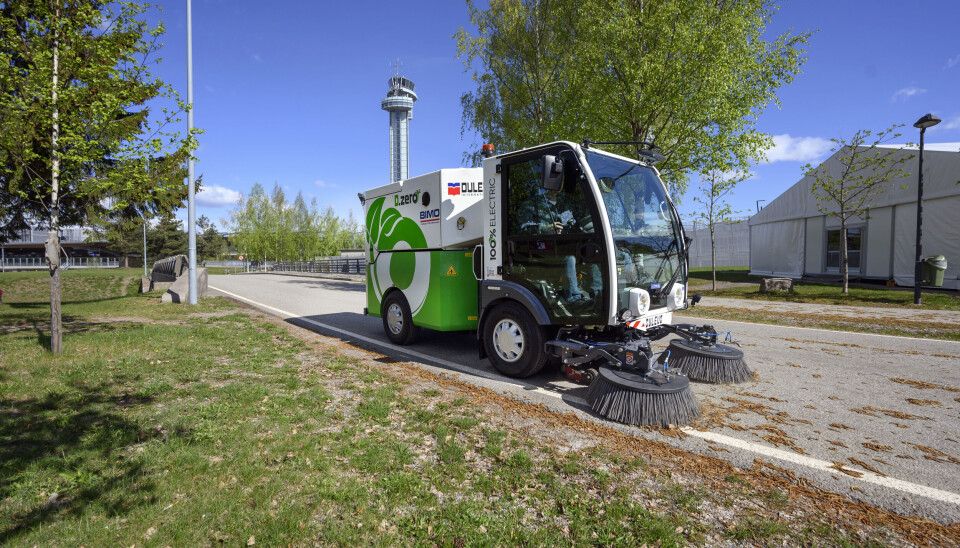 Bimo er leverandør av feie- og sugemaskiner fra italienske Dulevo. Denne heter D.Zero2 og ble kjøpt av Avinor til bruk på uteområdene på Oslo Lufthavn Gardermoen. i 2019.