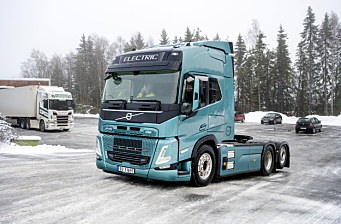 Volvo tok innersvingen på Scania i januar